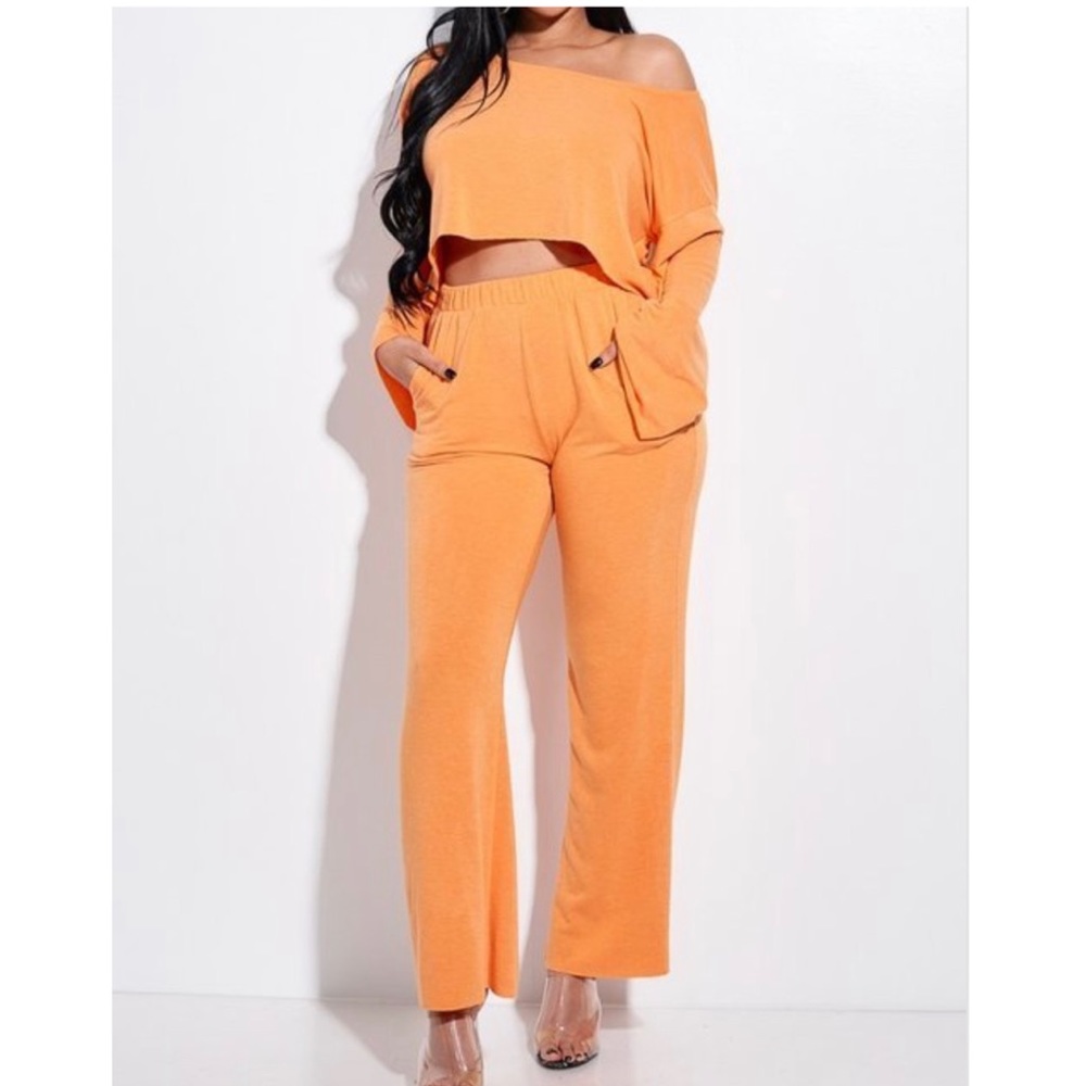 Two piece set